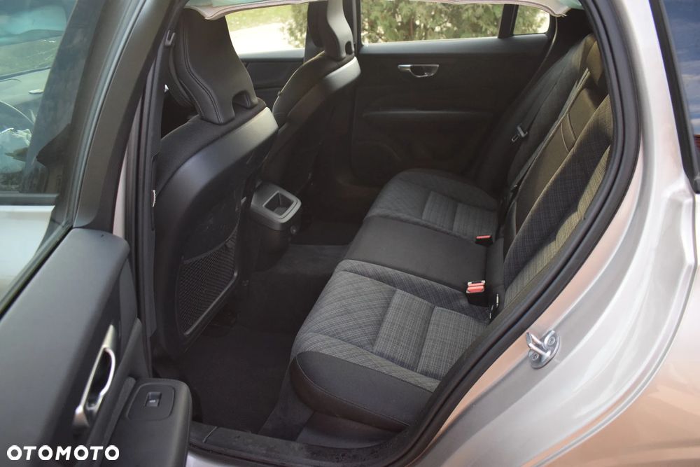 Volvo V60 - 11