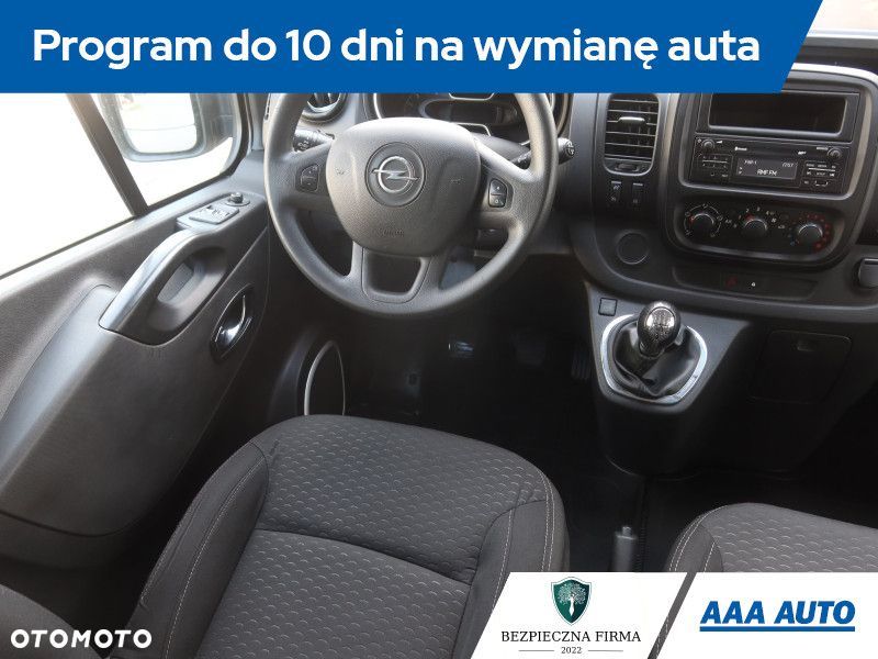 Opel Vivaro - 9