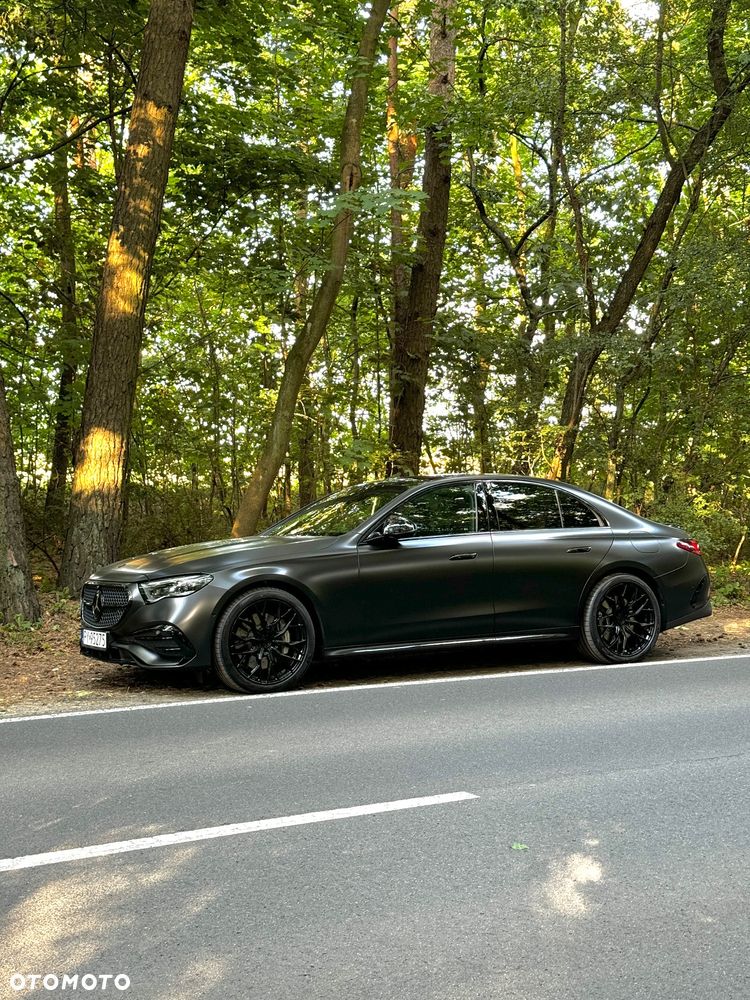 Mercedes-Benz Klasa E 300 AMG - 4