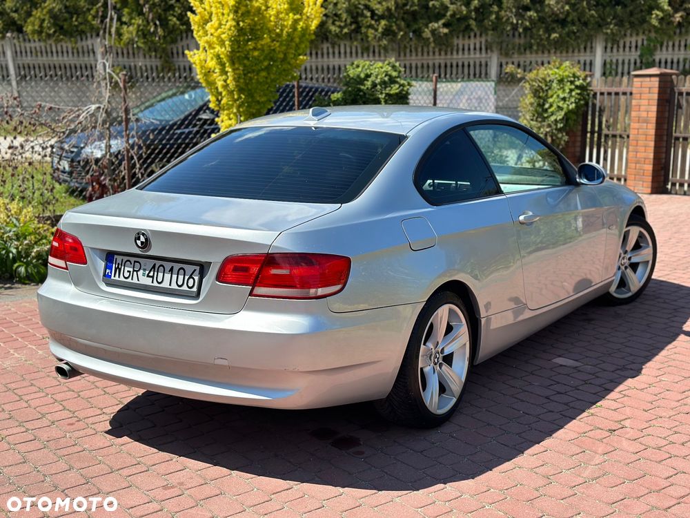 BMW Seria 3 320d - 12