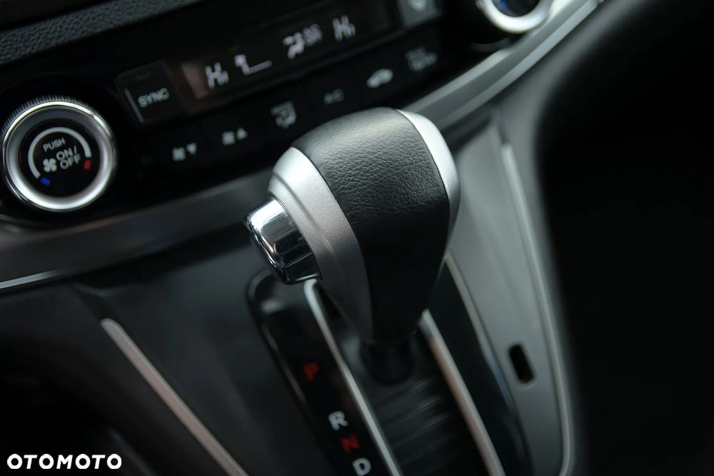 Honda CR-V 2.0i-VTEC 4WD Automatik Lifestyle Plus - 35