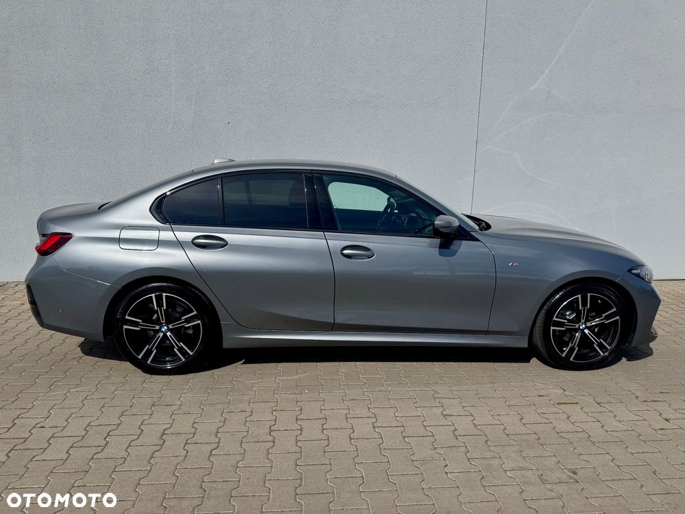 BMW Seria 3 320i M Sport - 6