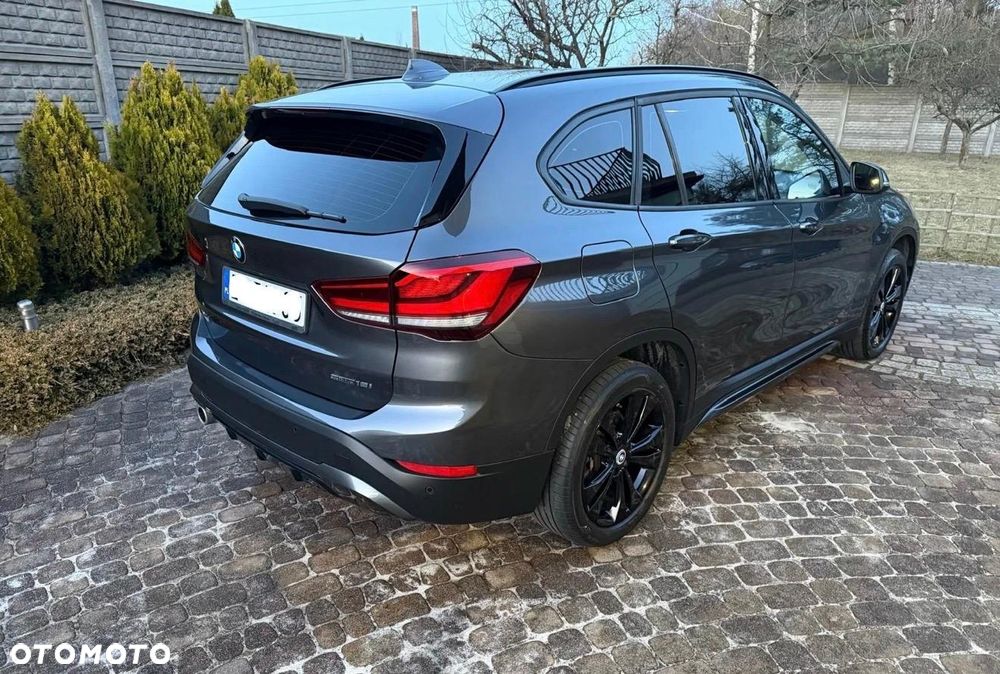 BMW X1 sDrive18i Sport Line - 28