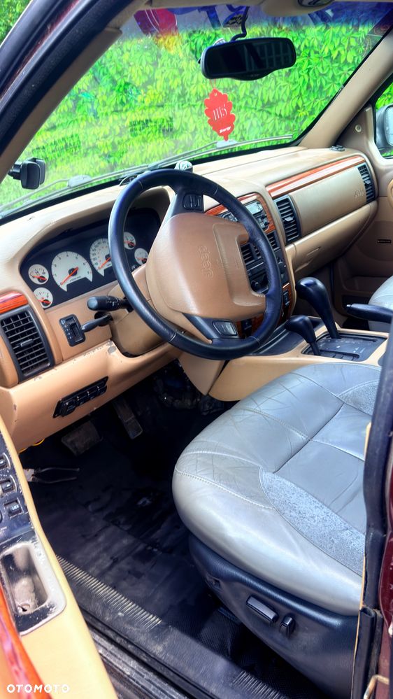 Jeep Grand Cherokee 4.7 Limited - 36