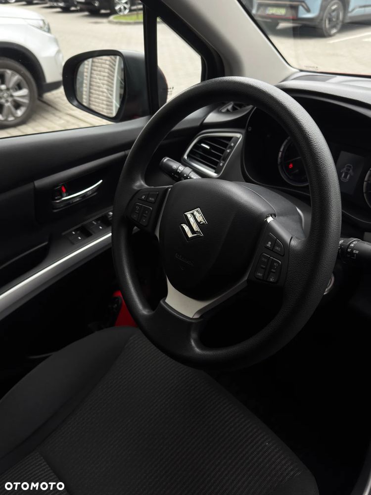 Suzuki SX4 - 10