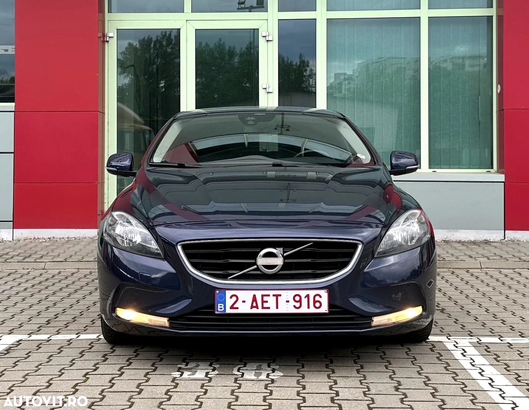 Volvo V40 - 24