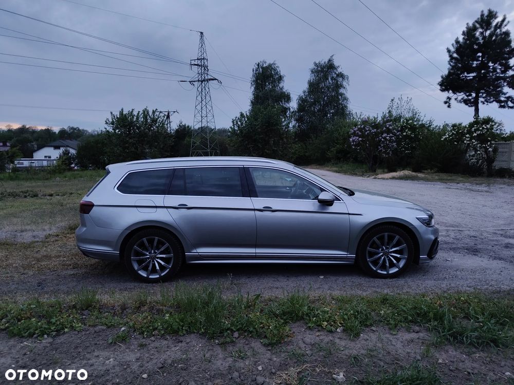 Volkswagen Passat Variant 2.0 TDI SCR DSG 4Motion Elegance - 14