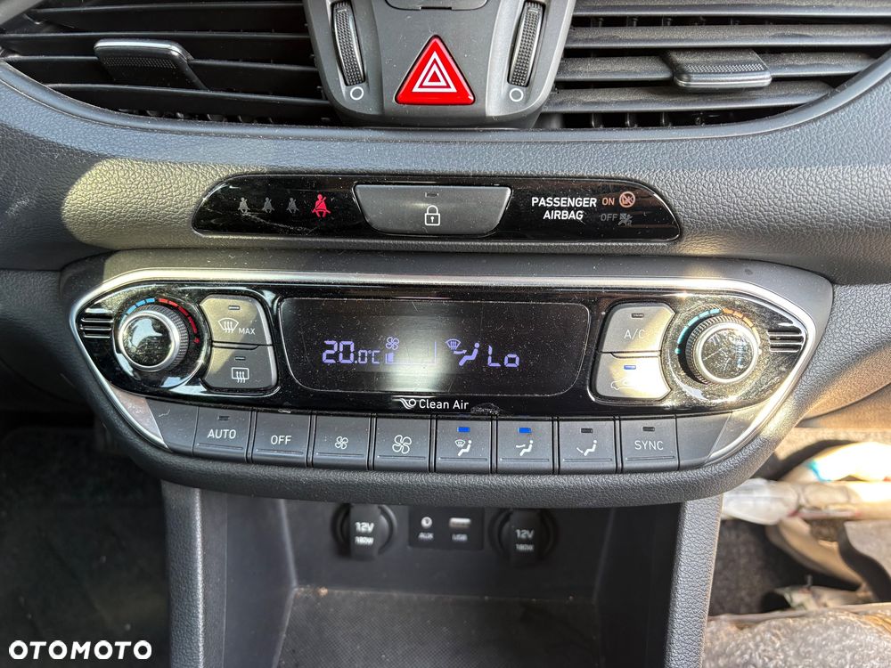 Hyundai i30 1.6 CRDI DCT Premium - 13