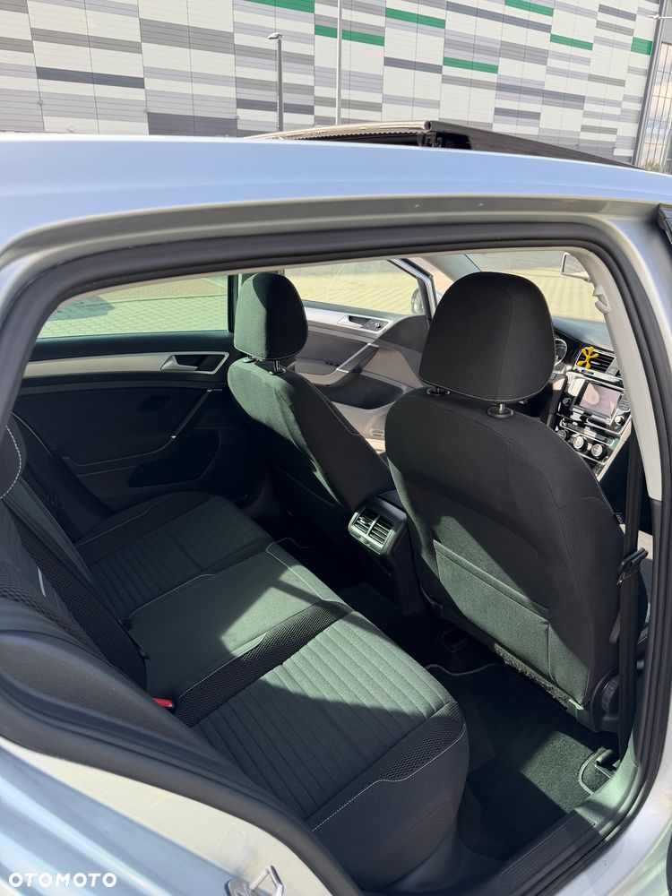Volkswagen Golf 1.2 TSI BMT Comfortline - 15