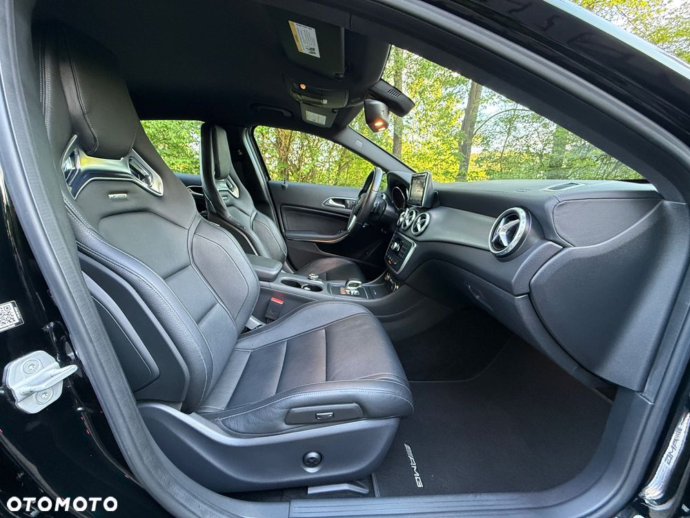 Mercedes-Benz GLA 45 AMG 4-Matic - 20