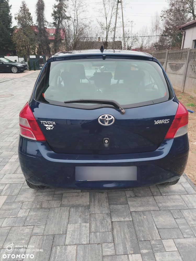 Toyota Yaris 1.0 Entry EU5 - 3