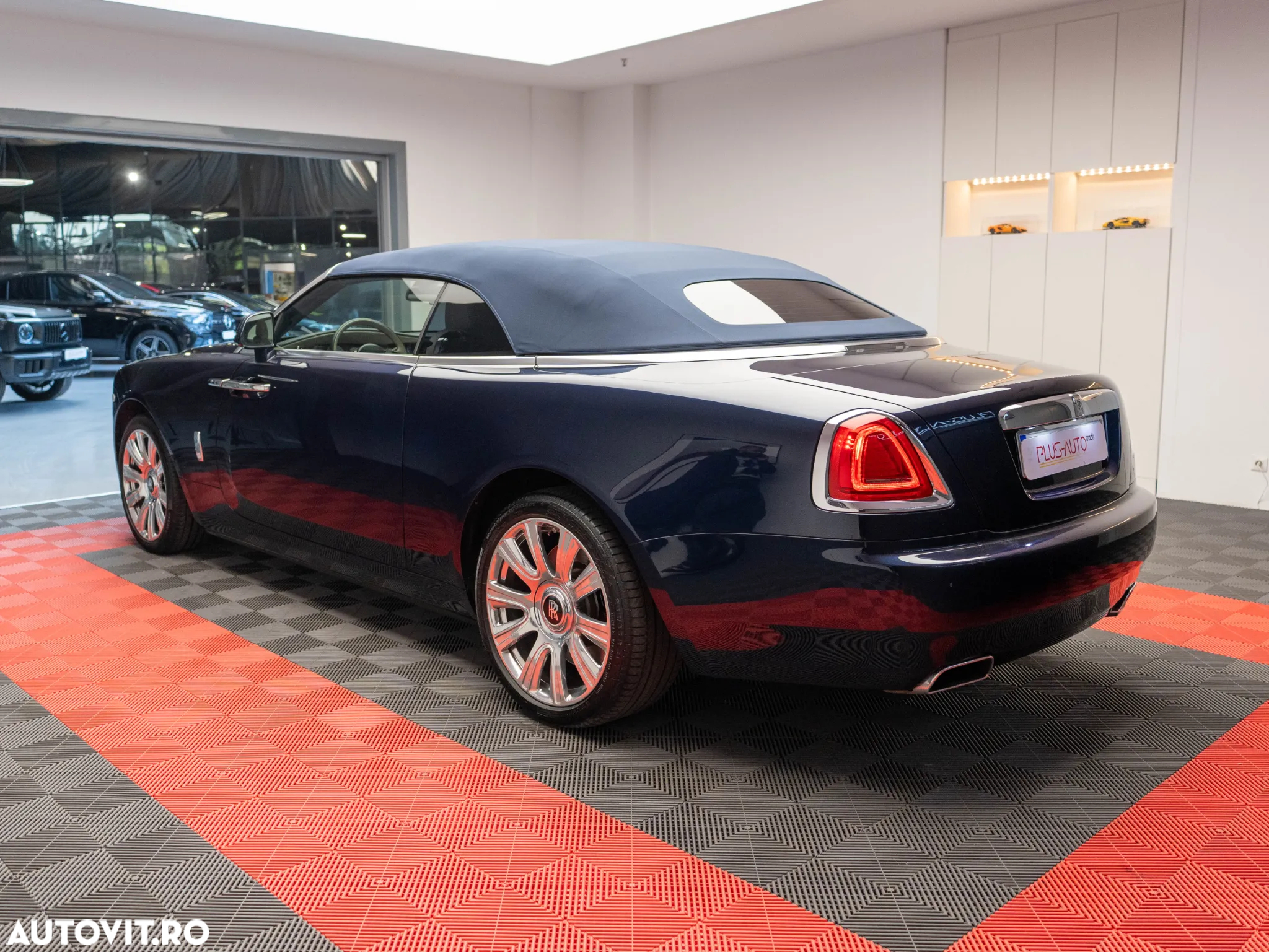 Rolls-Royce Dawn Standard - 4