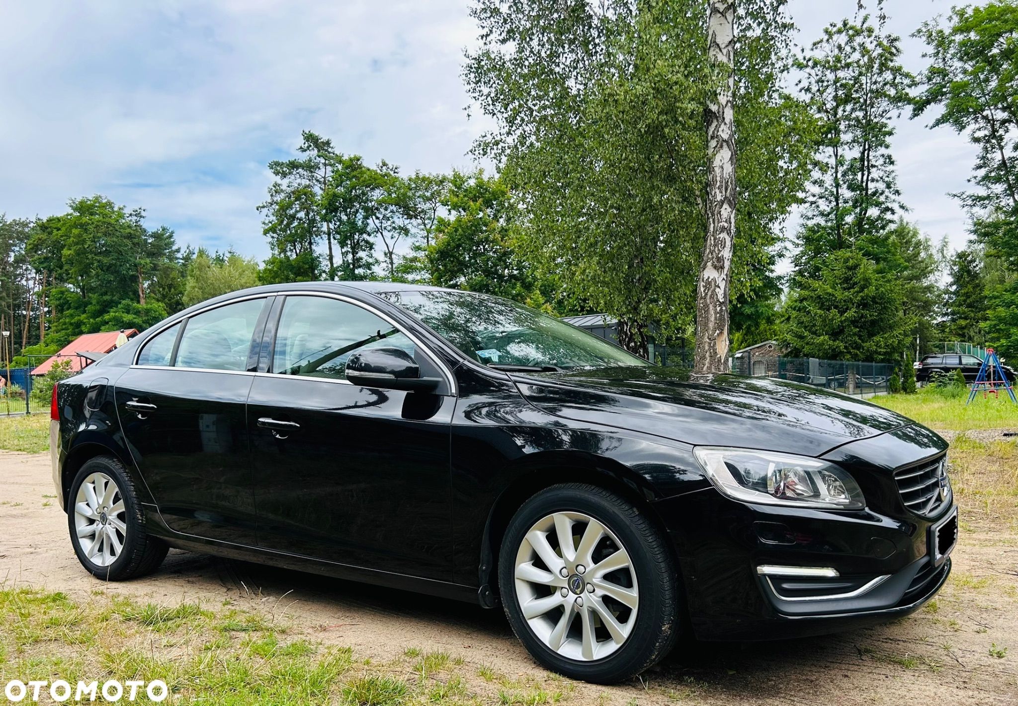 Volvo S60 D4 Drive-E Dynamic Edition (Momentum) - 1