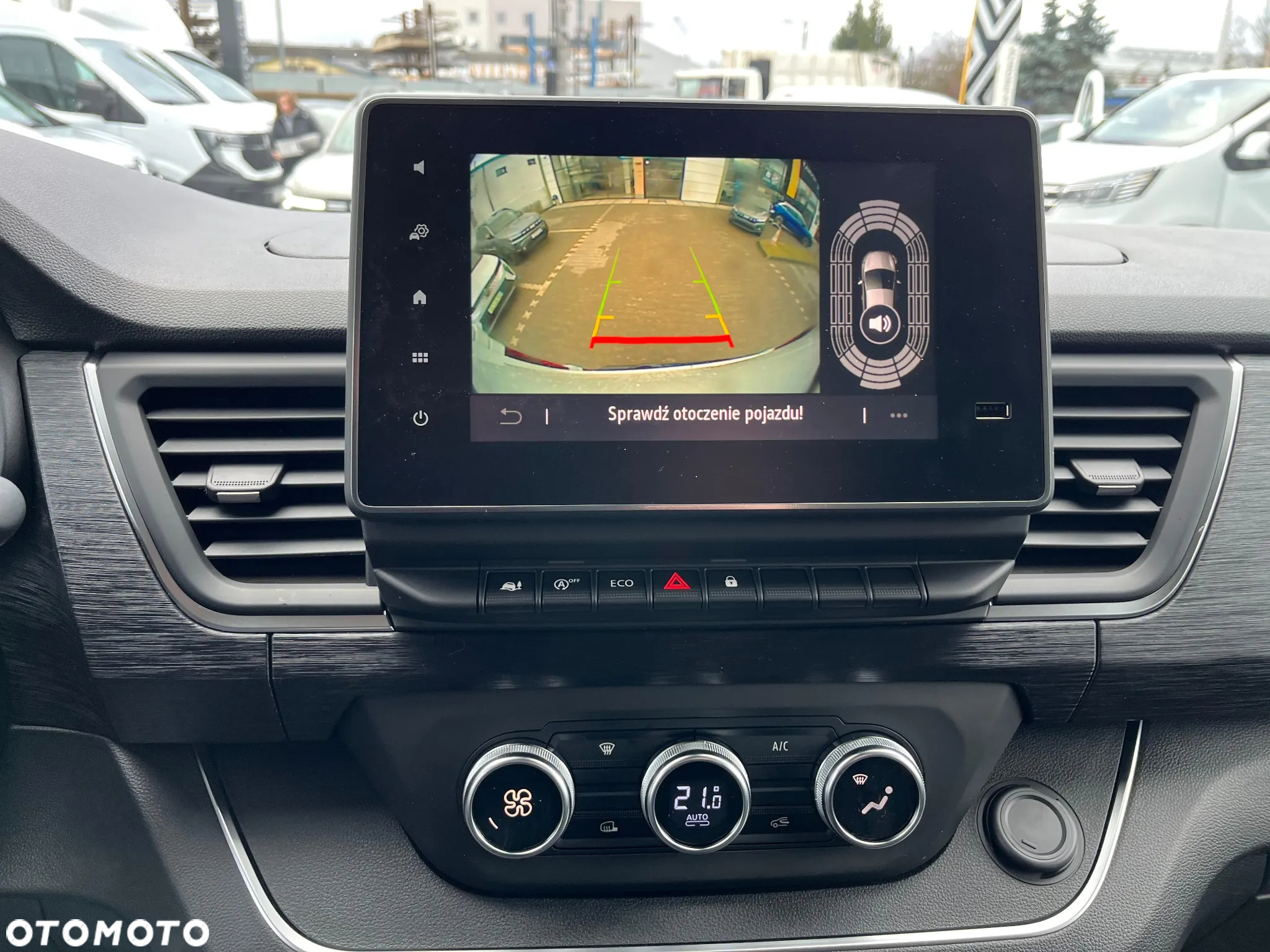 Renault Trafic - 17