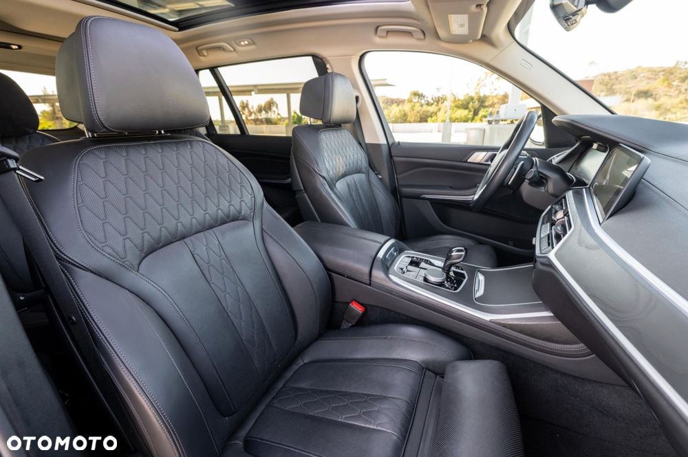 BMW X7 - 11