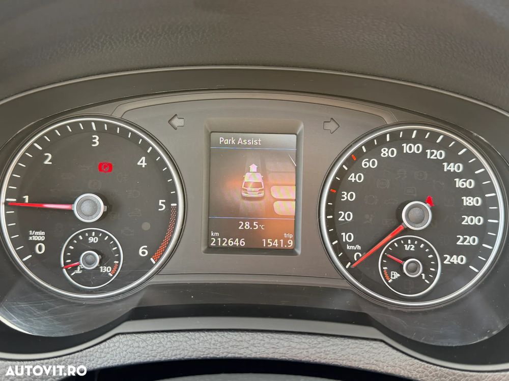 Volkswagen Sharan 2.0 TDI DPF Highline - 11