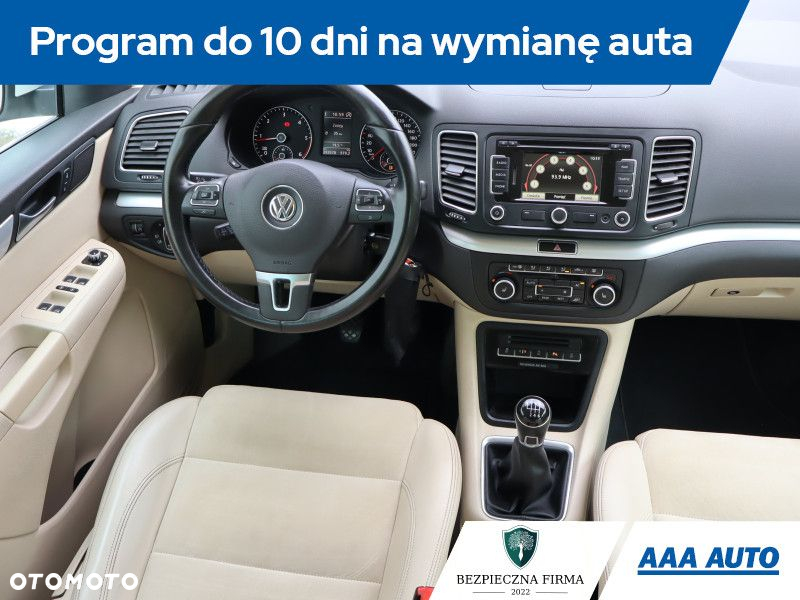 Volkswagen Sharan - 8