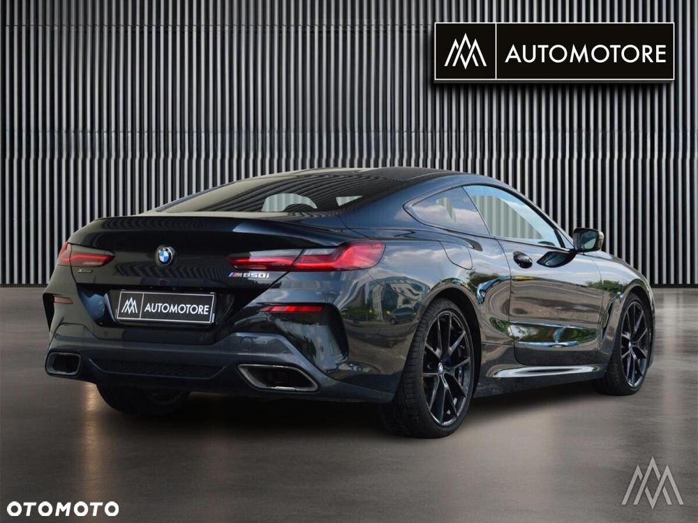 BMW Seria 8 - 12
