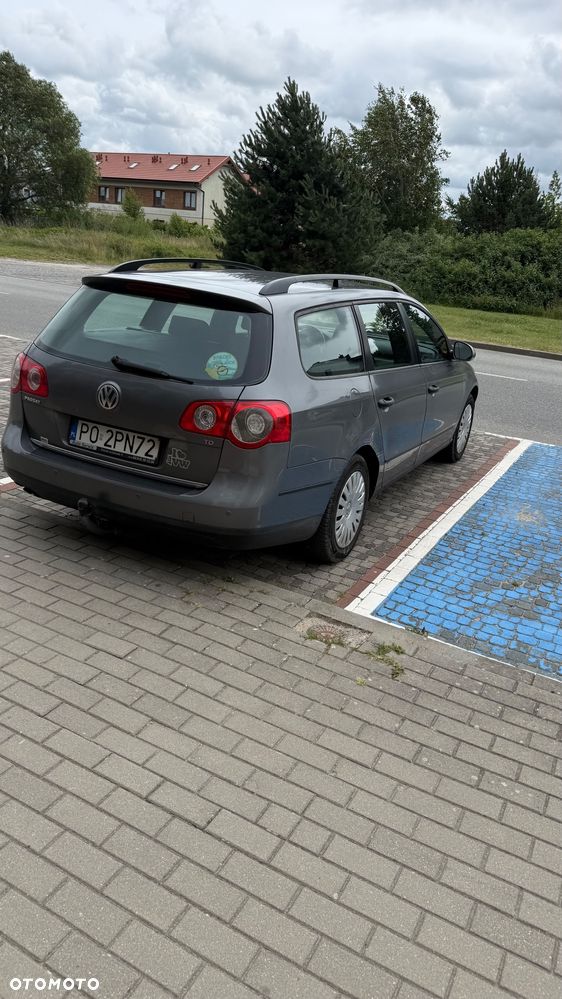 Volkswagen Passat 1.9 TDI Comfortline - 7