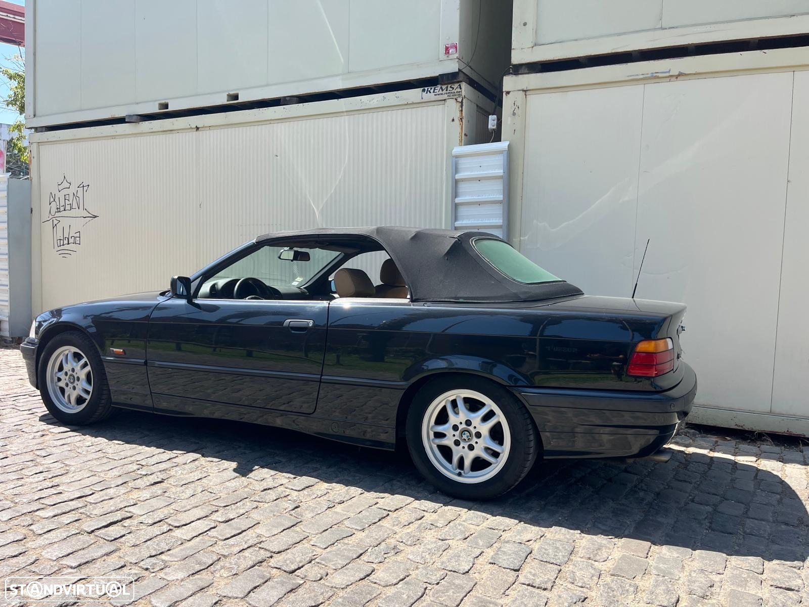 BMW 320 i - 13