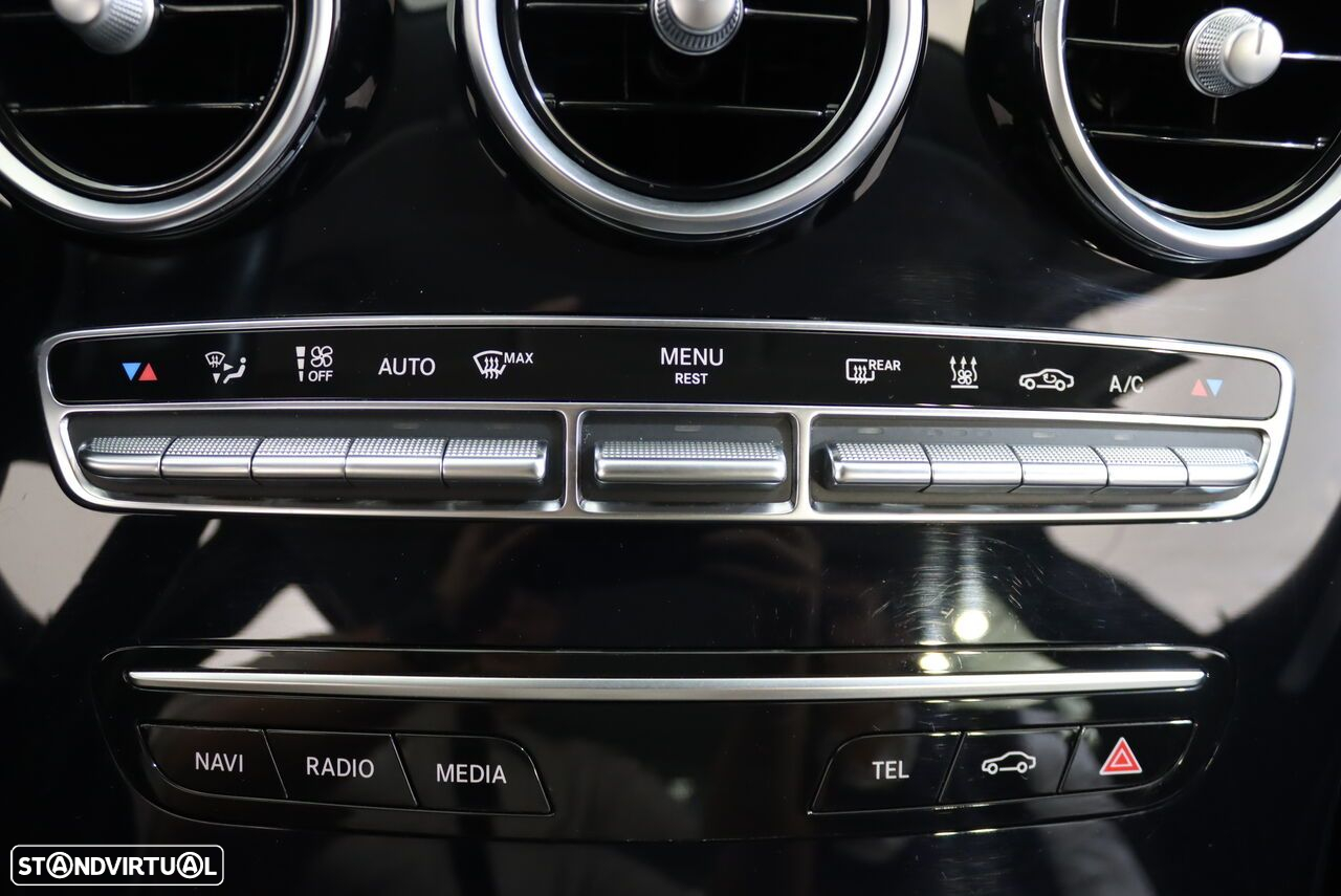 Mercedes-Benz C 300 - 32