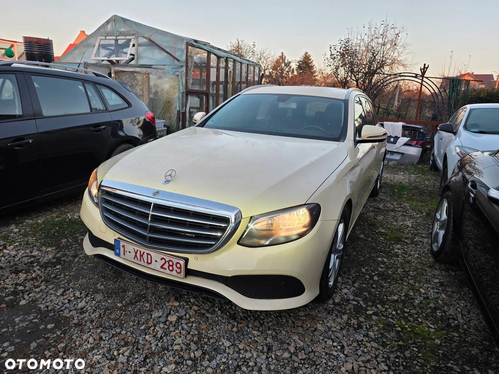 Mercedes-Benz Klasa E - 15