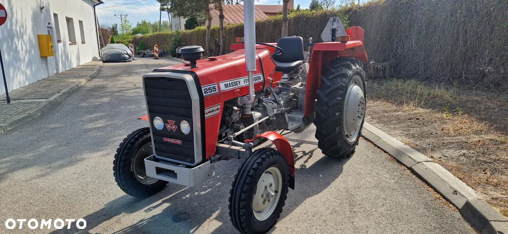 Massey Ferguson 255 - 10