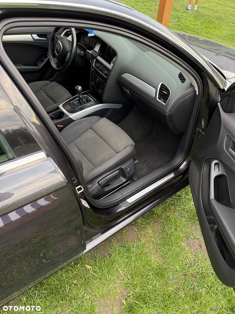 Audi A4 Avant 2.0 TDI - 8