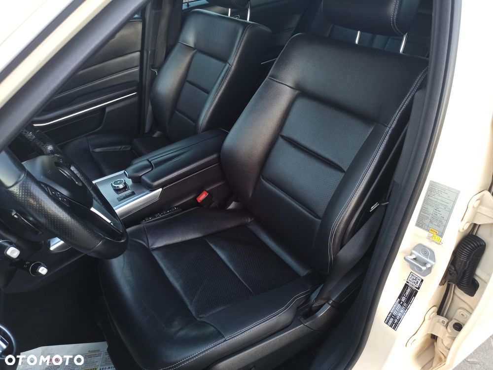 Mercedes-Benz Klasa E 220 BlueTEC 4Matic 7G-TRONIC - 29