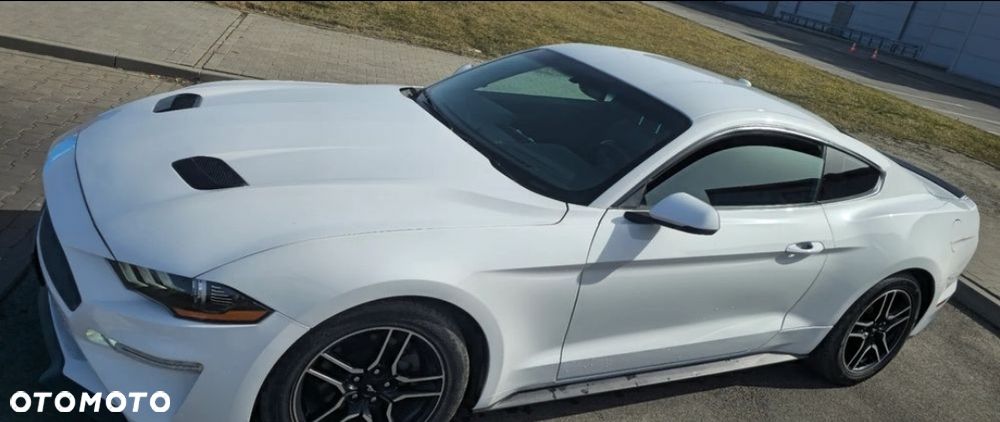 Ford Mustang 2.3 Eco Boost - 6