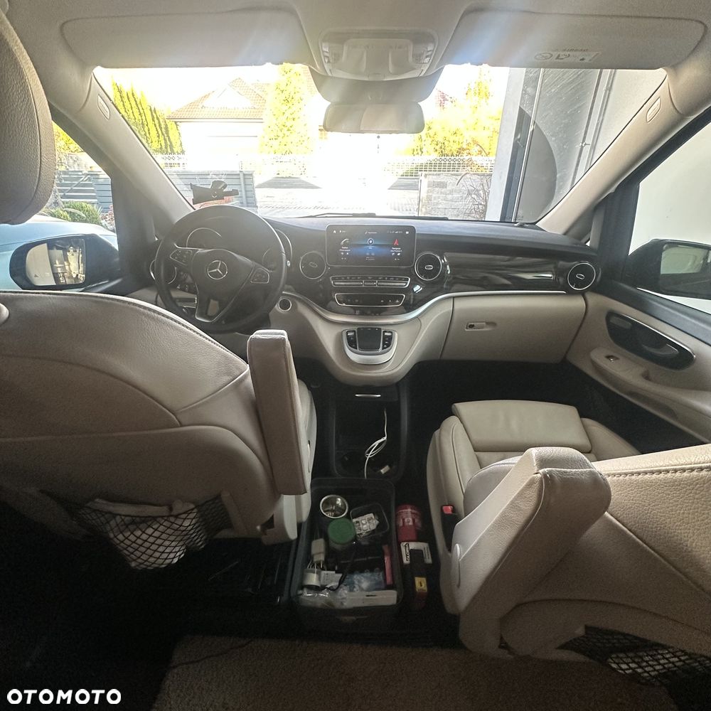 Mercedes-Benz Klasa V - 7