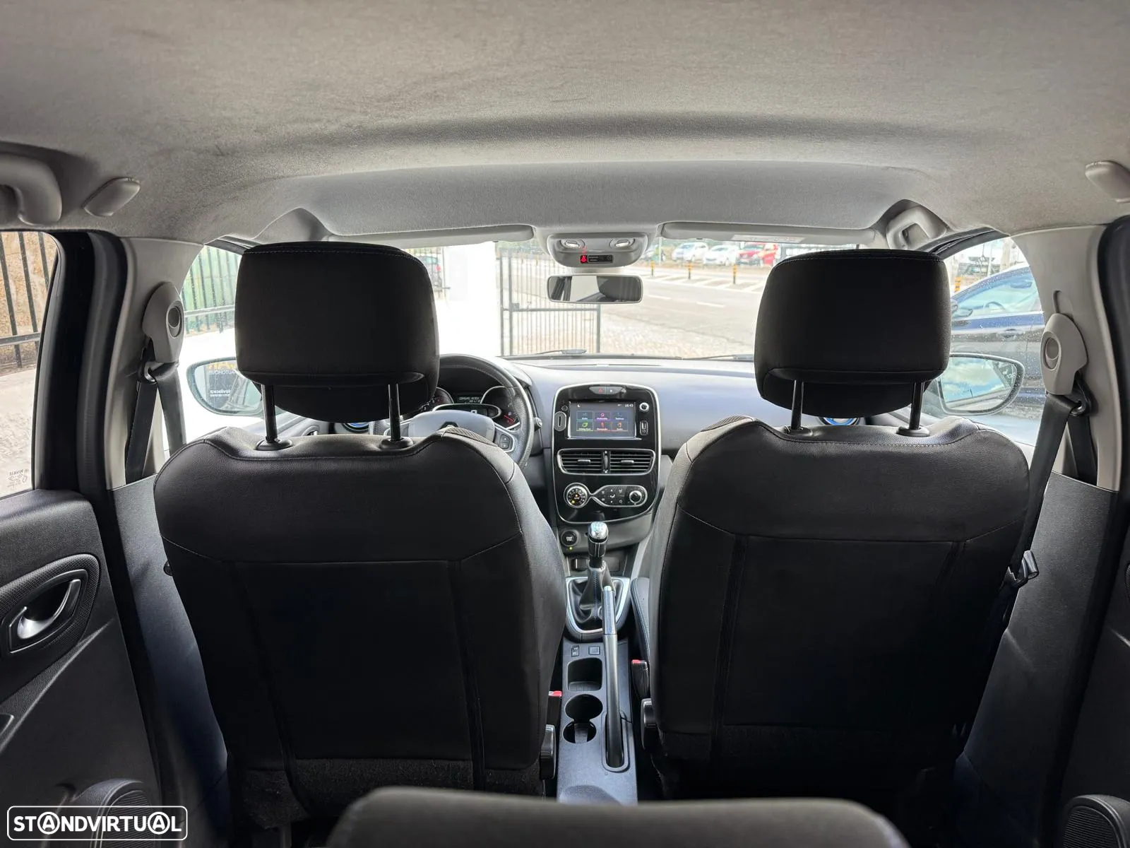 Renault Clio Sport Tourer 1.2 TCe GT Line - 15