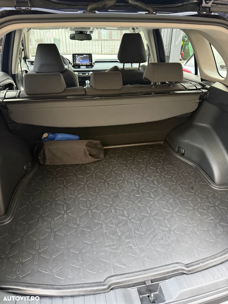 Toyota RAV4 - 5