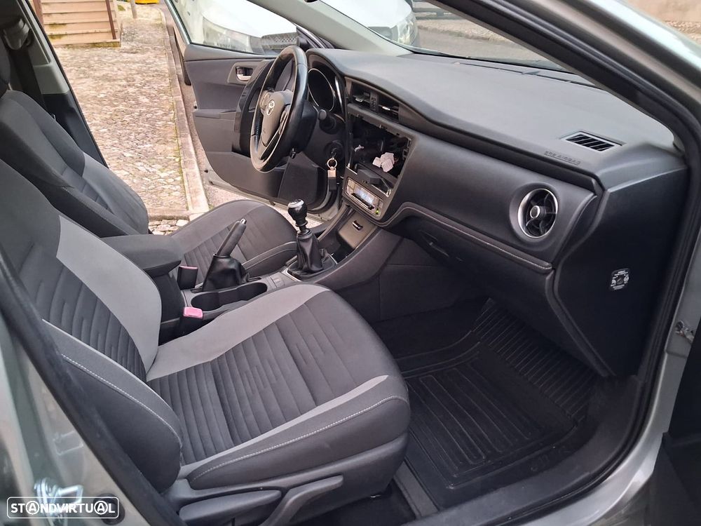 Toyota Auris Touring Sports 1.4 D-4D Comfort - 15