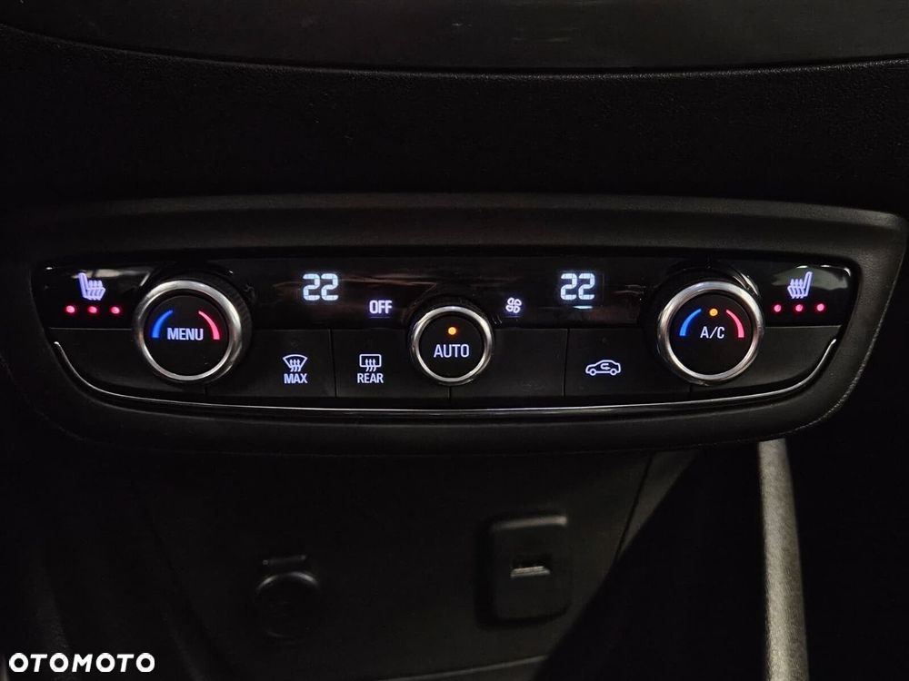 Opel Crossland X - 21