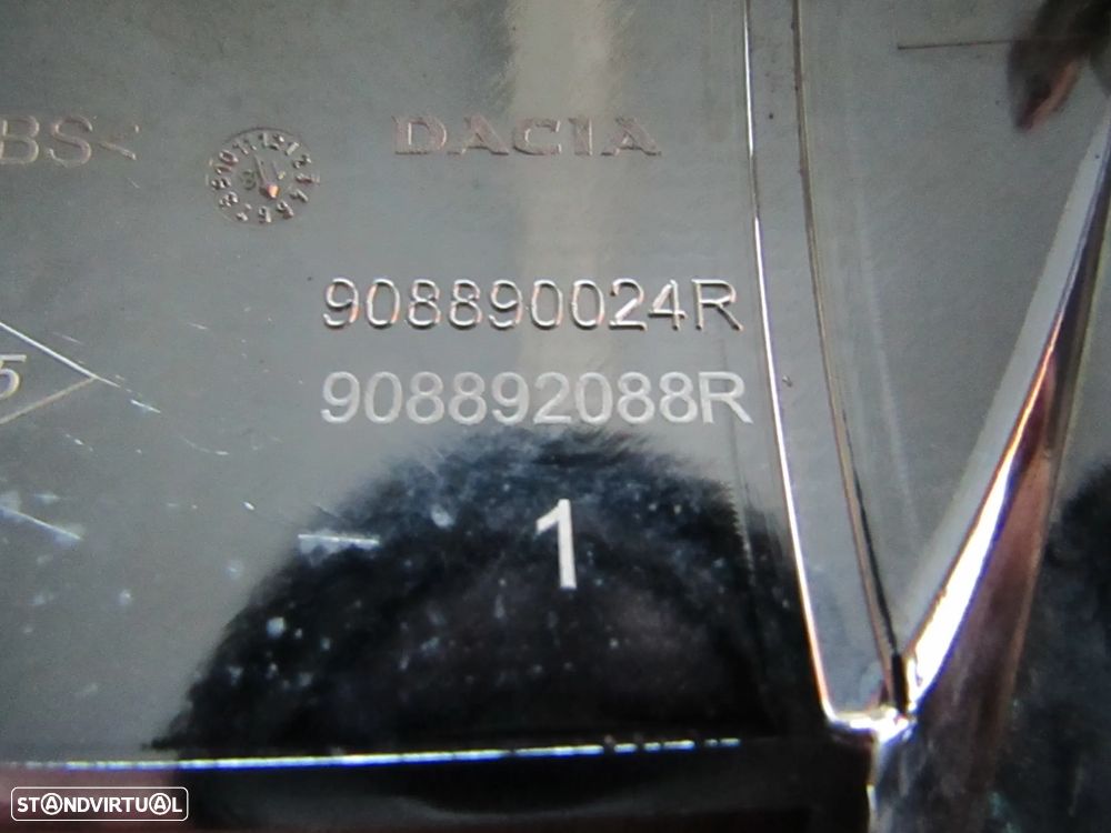 Emblema Dacia Sandero / Duster / Logan (ver referencia) - 6