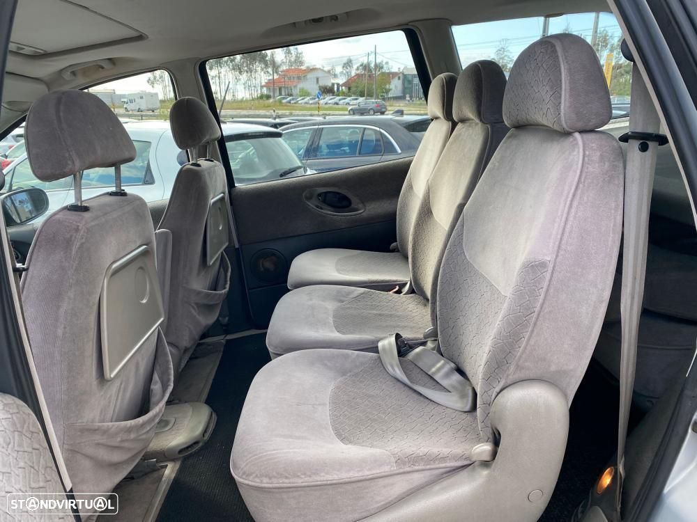 Ford Galaxy 1.9 TDi GLX - 7