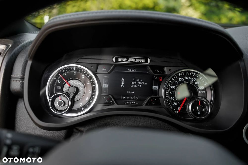 Dodge RAM 5.7 4x4 - 33