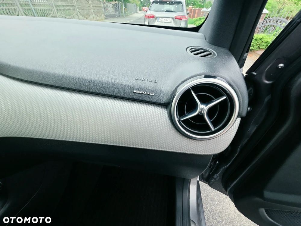 Mercedes-Benz Klasa B 180 7G-DCT AMG Line - 19