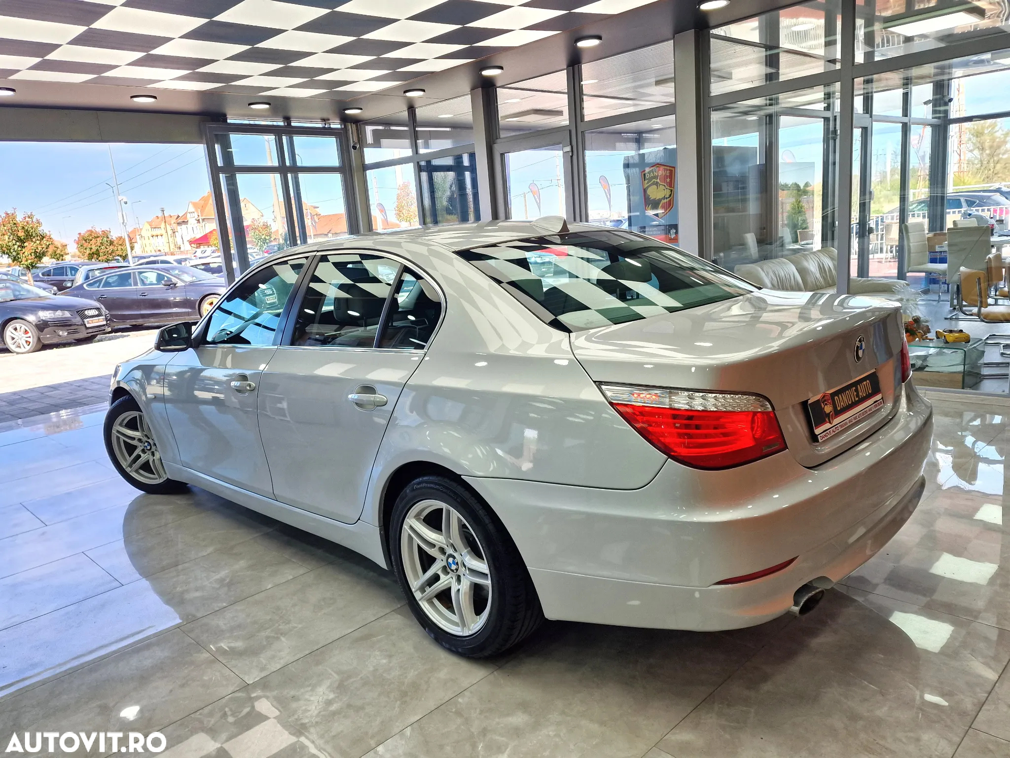 BMW Seria 5 - 10