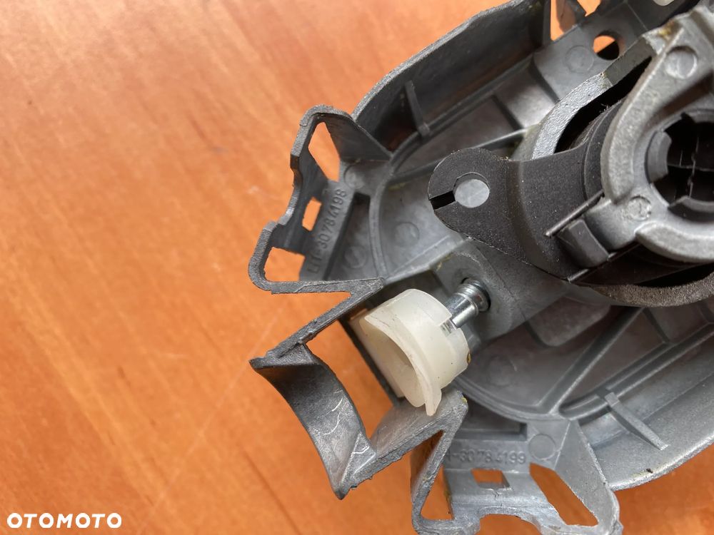 KLAMKA LEWA PRZEDNIA VOLVO V70 30784198 - 7