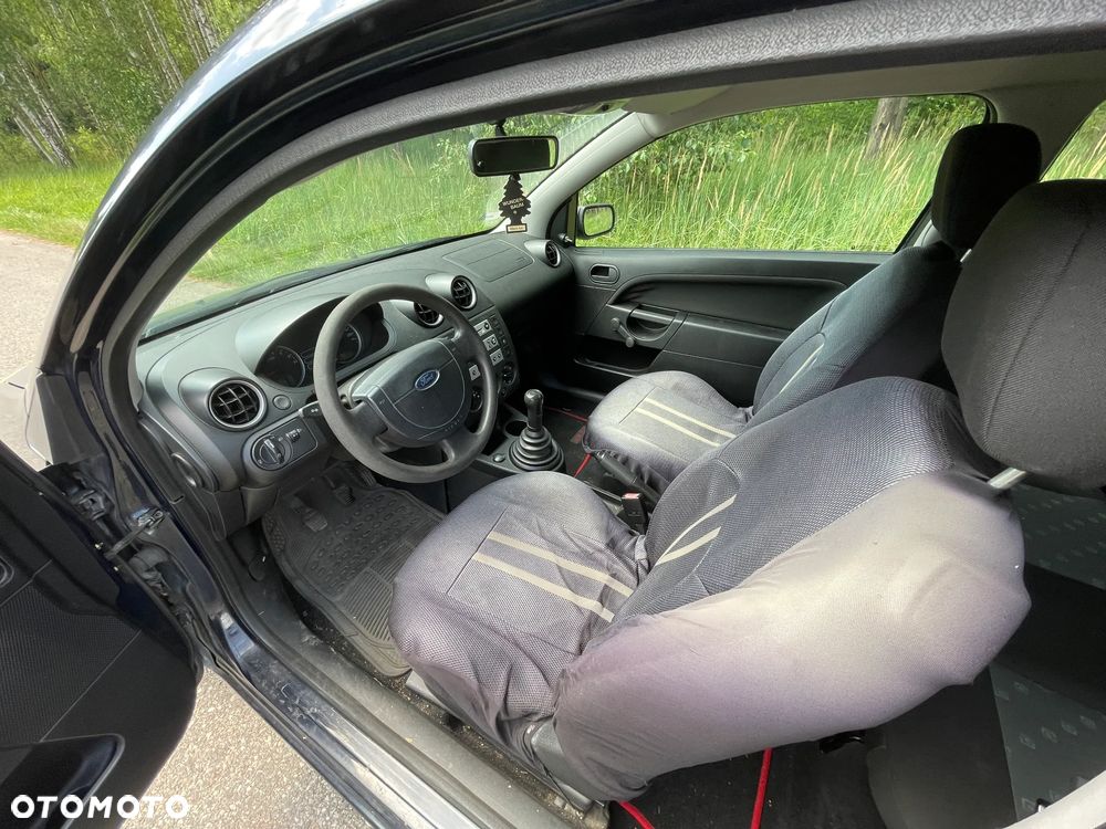 Ford Fiesta 1.3 - 6