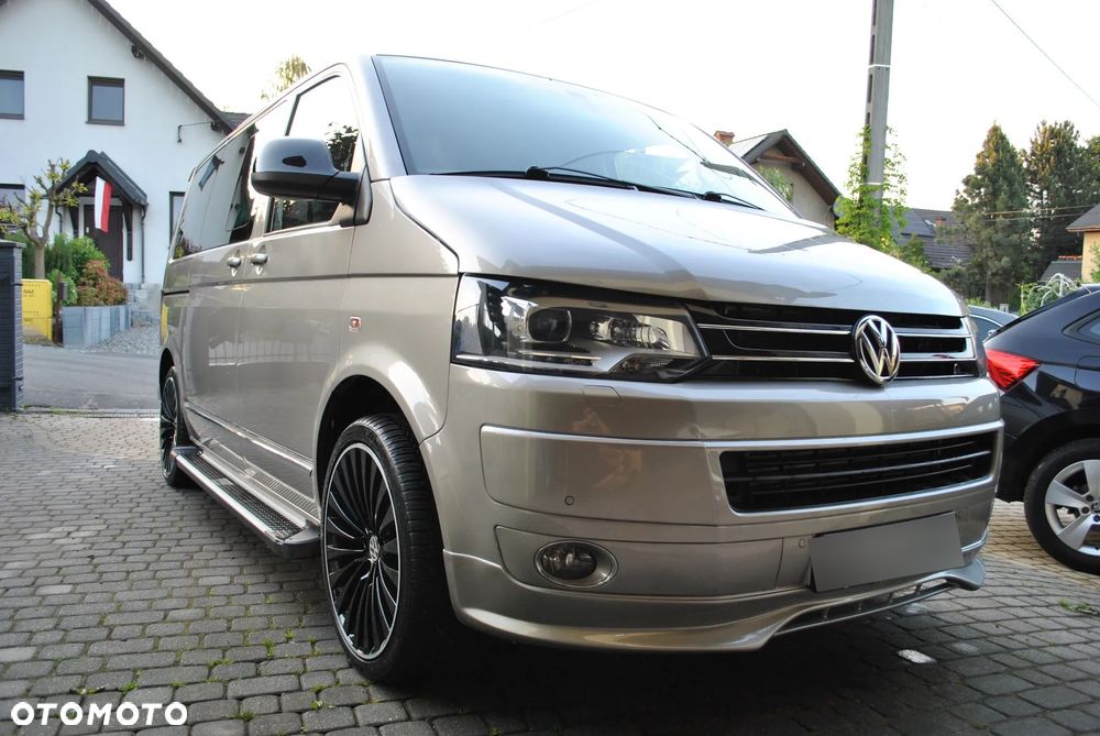 Volkswagen Multivan - 17