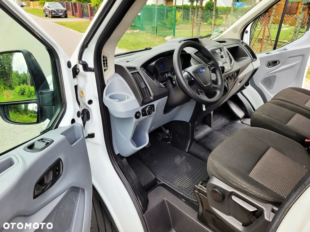 Ford Transit - 20