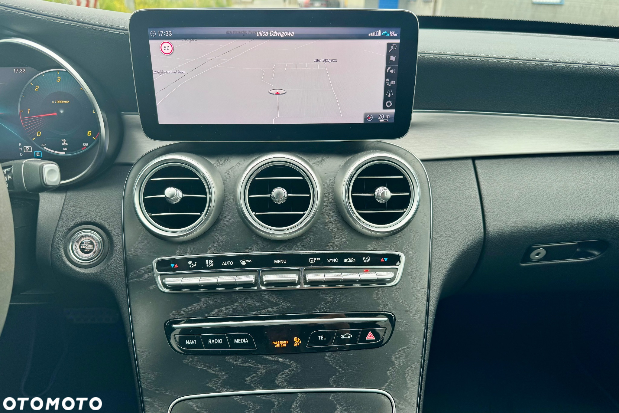 Mercedes-Benz Klasa C 220 d T 9G-TRONIC AMG Line - 21