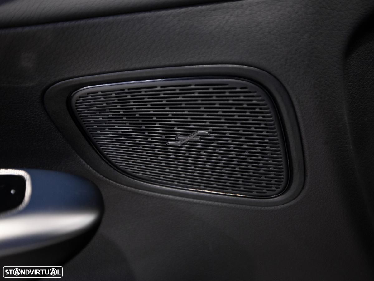 Mercedes-Benz GLC 300 e 4Matic 9G-TRONIC Edition Avantgarde - 23