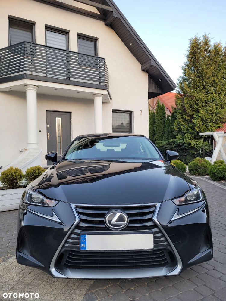 Lexus IS 200t / 300 Black - 3