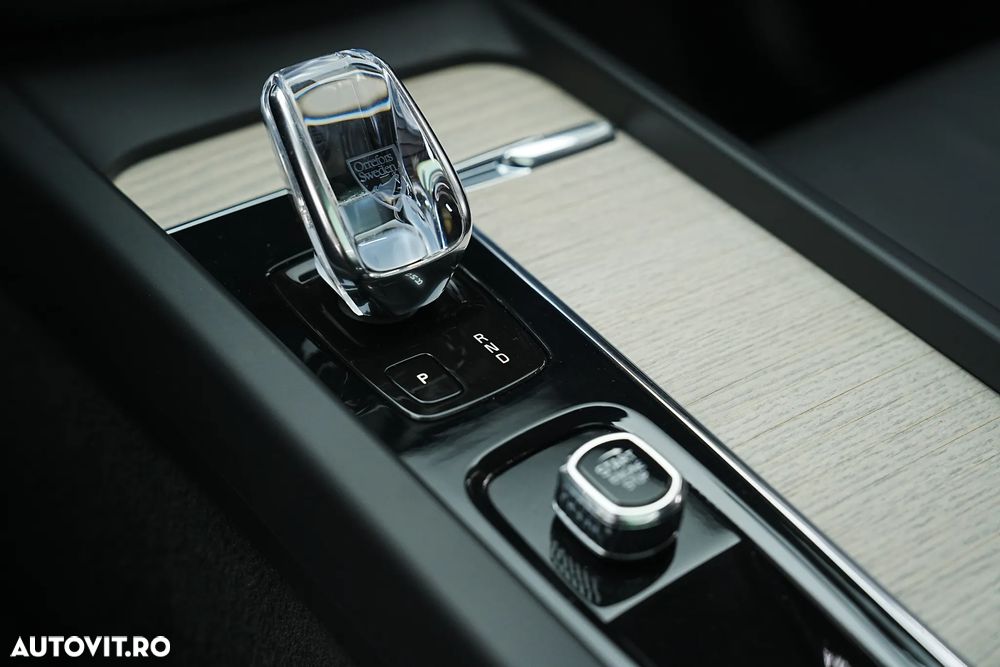 Volvo XC 60 Recharge T6 Twin Engine eAWD Inscription Expression - 37