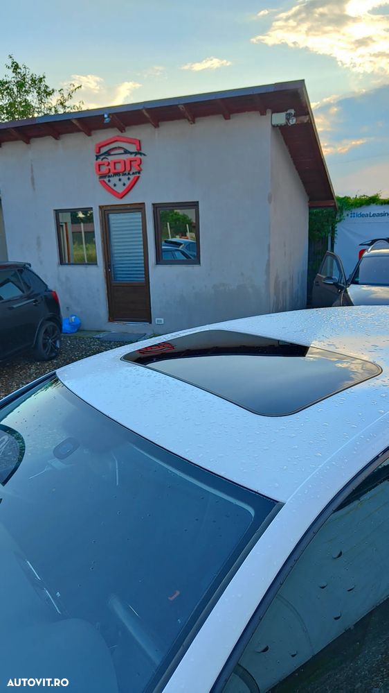 Volkswagen Golf 2.0 TDI 4Motion Tour - 11