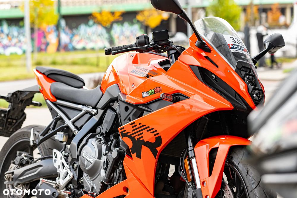 Suzuki GSX